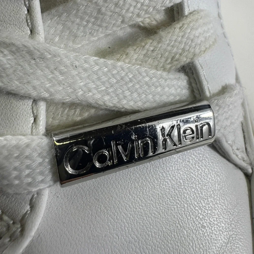 Calvin Klein Womens White CK Logo Low Top Lace Up Sneakers Ribbed Toe Cap 7.5